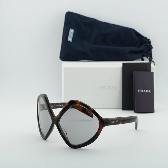 Prada PRB21S 20D50Q Geometric Sunglasses – Juniper Havana\\ Grey main image 4